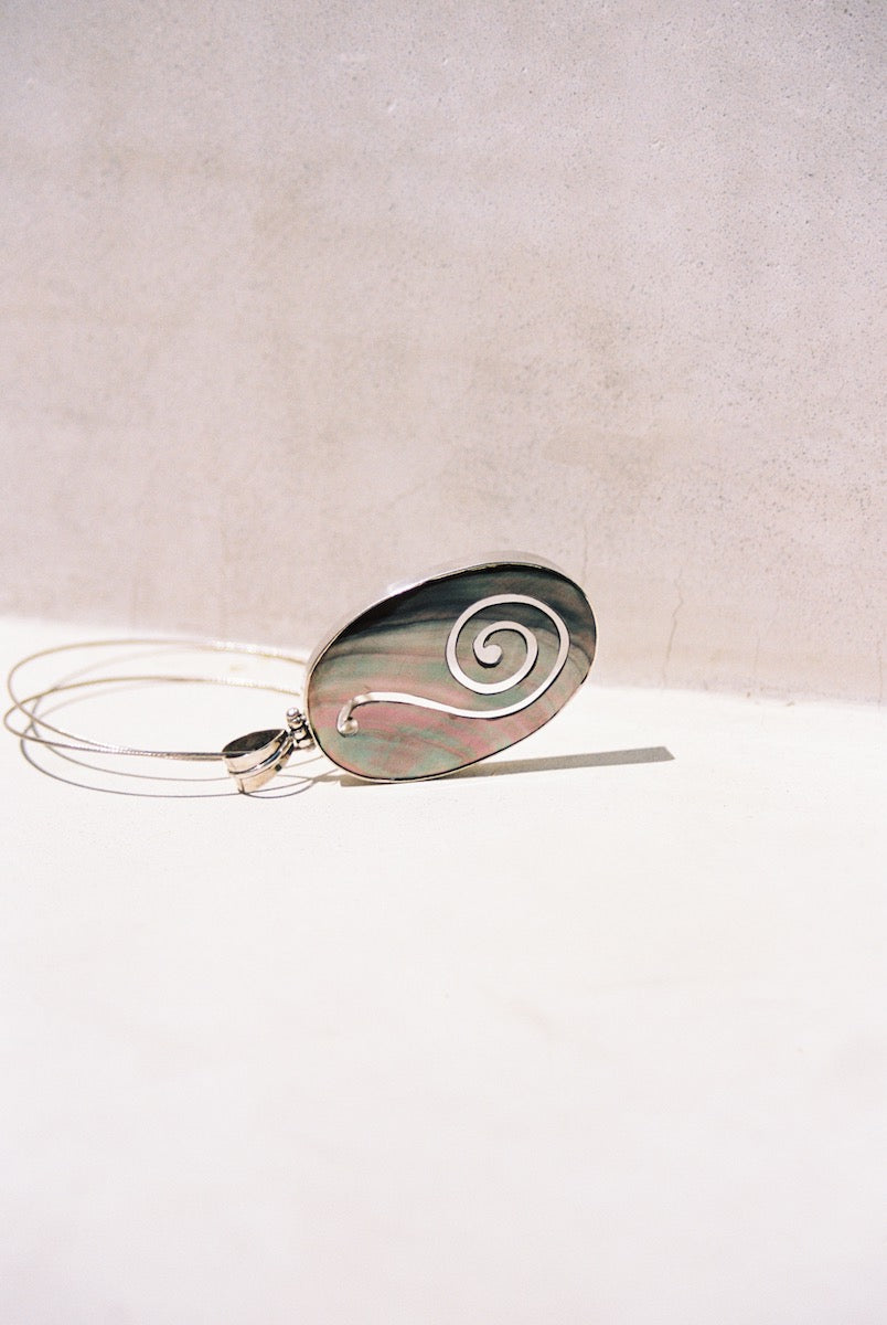 Vintage 90s Sterling + Abalone Carved Spiral Pendant 