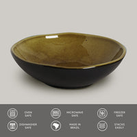 Brown ceramic bowl on a light gray background with safety and feature icons at the bottom.