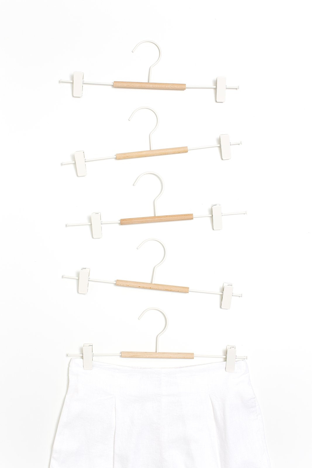 Mustard Made Adult Clip Hangers in Chalk Pack of 5